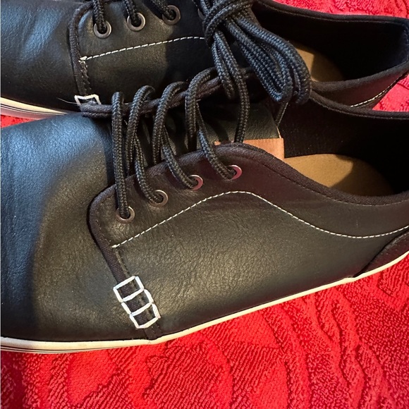 Black Men's Shoes by Goodfellow &‎ Co Size 8 - Picture 5 of 9